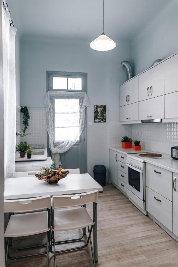 Monastiraki-Psiri, Old Town, 3-Bdr Apt, Sleep 6-10P, Spacious Court Yard Афіни Екстер'єр фото