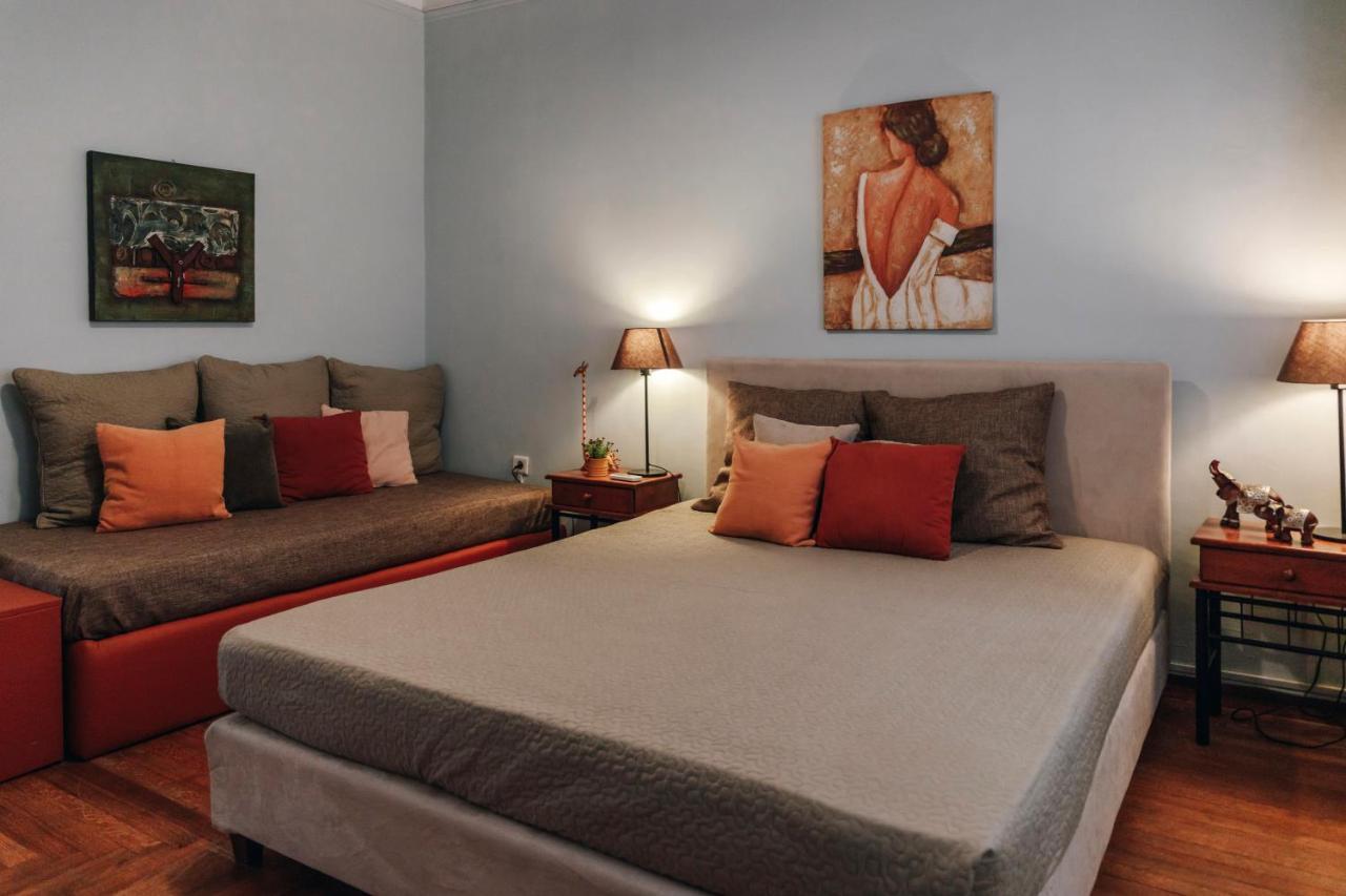 Monastiraki-Psiri, Old Town, 3-Bdr Apt, Sleep 6-10P, Spacious Court Yard Афіни Екстер'єр фото
