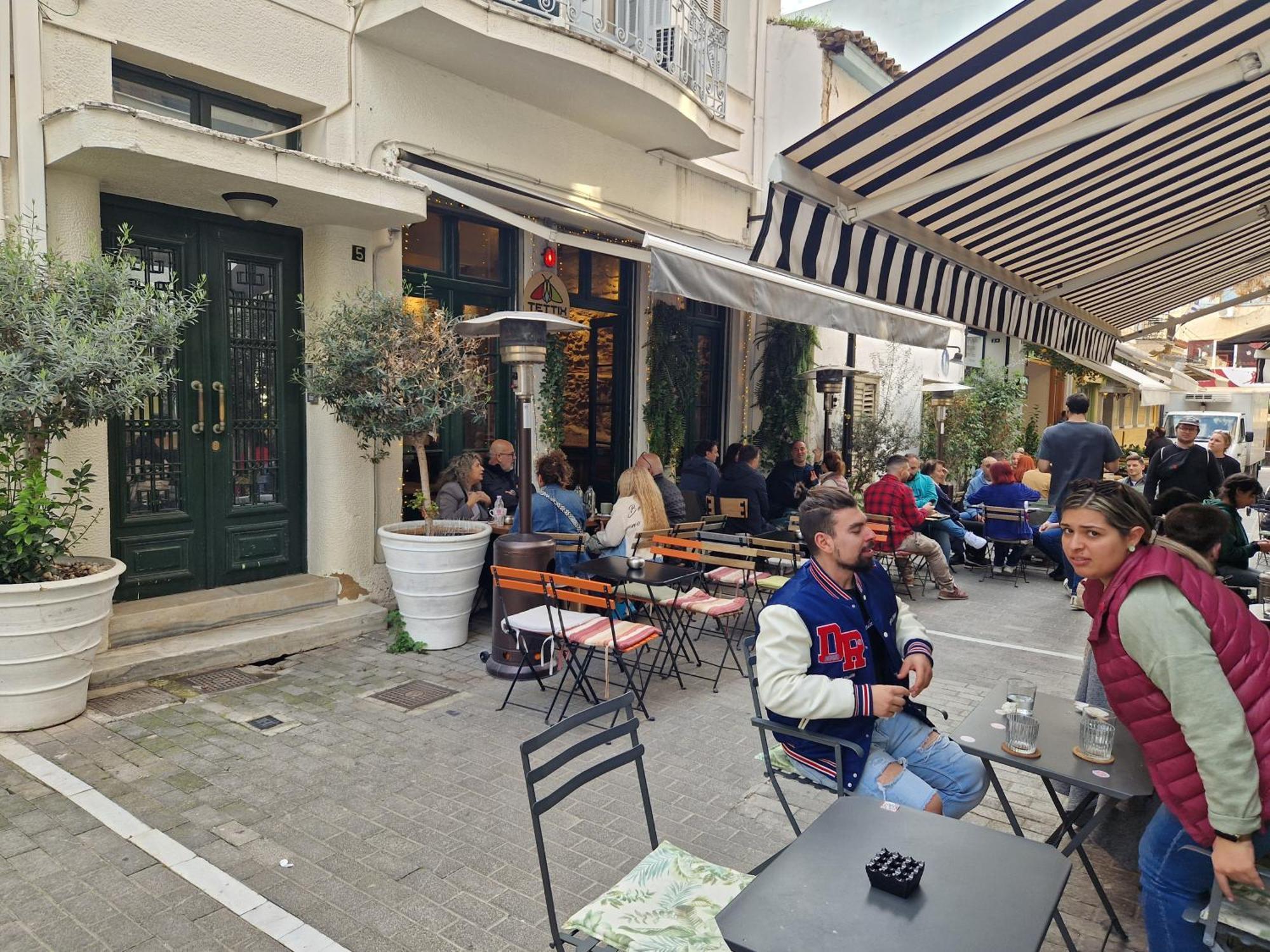 Monastiraki-Psiri, Old Town, 3-Bdr Apt, Sleep 6-10P, Spacious Court Yard Афіни Екстер'єр фото