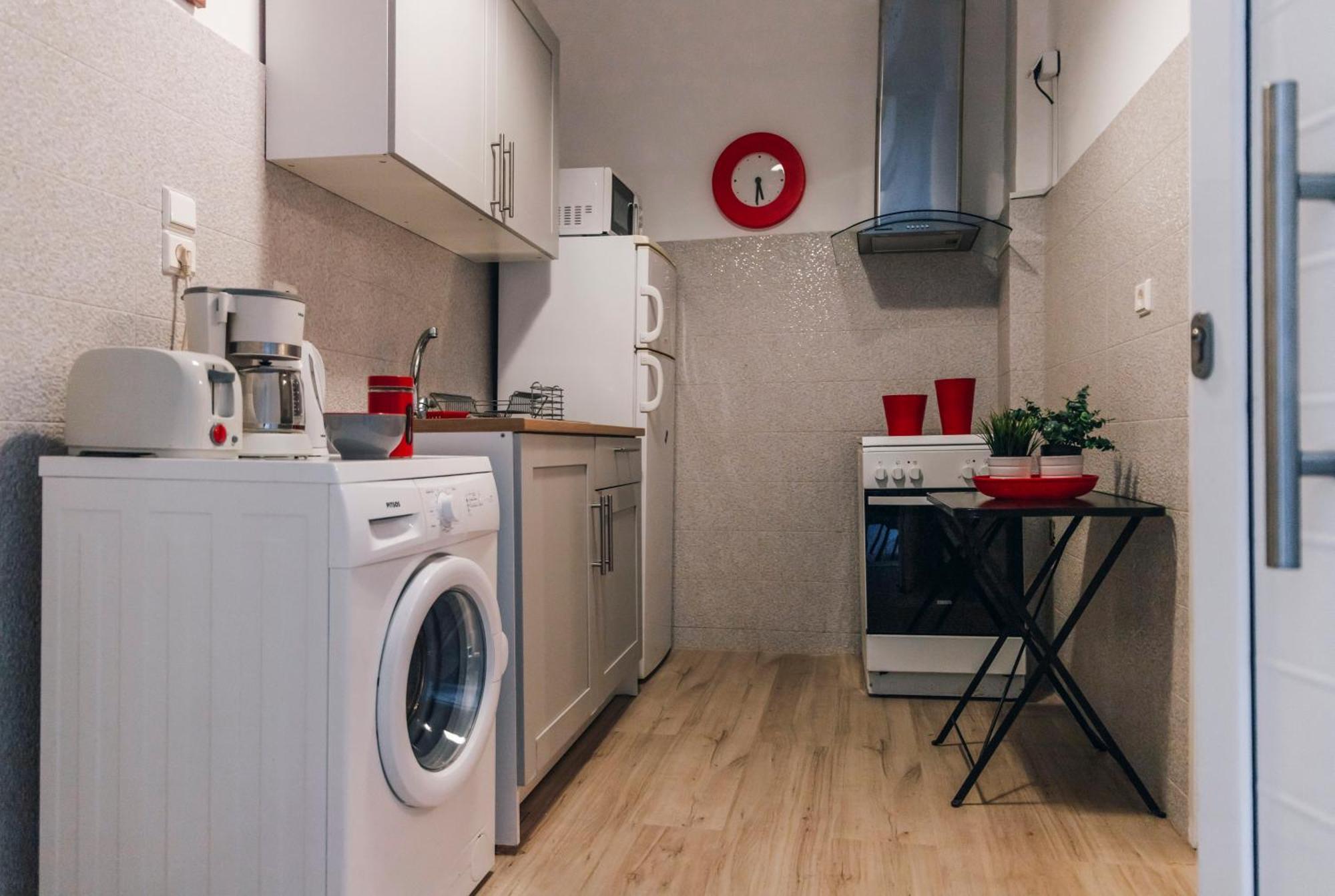 Monastiraki-Psiri, Old Town, 3-Bdr Apt, Sleep 6-10P, Spacious Court Yard Афіни Екстер'єр фото