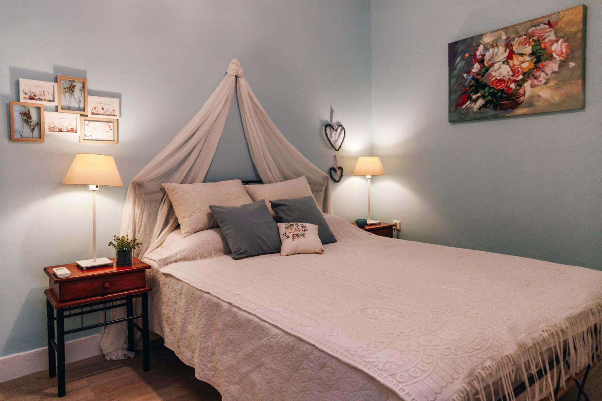 Monastiraki-Psiri, Old Town, 3-Bdr Apt, Sleep 6-10P, Spacious Court Yard Афіни Екстер'єр фото