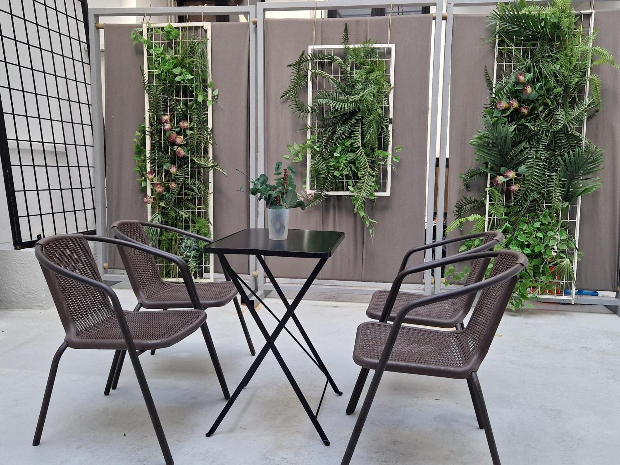 Monastiraki-Psiri, Old Town, 3-Bdr Apt, Sleep 6-10P, Spacious Court Yard Афіни Екстер'єр фото